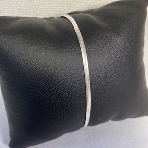 Lovely sterling silver snake style chain bracelet